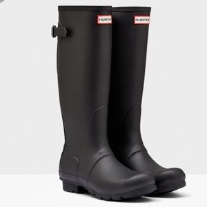 Matte Black Hunter Boots